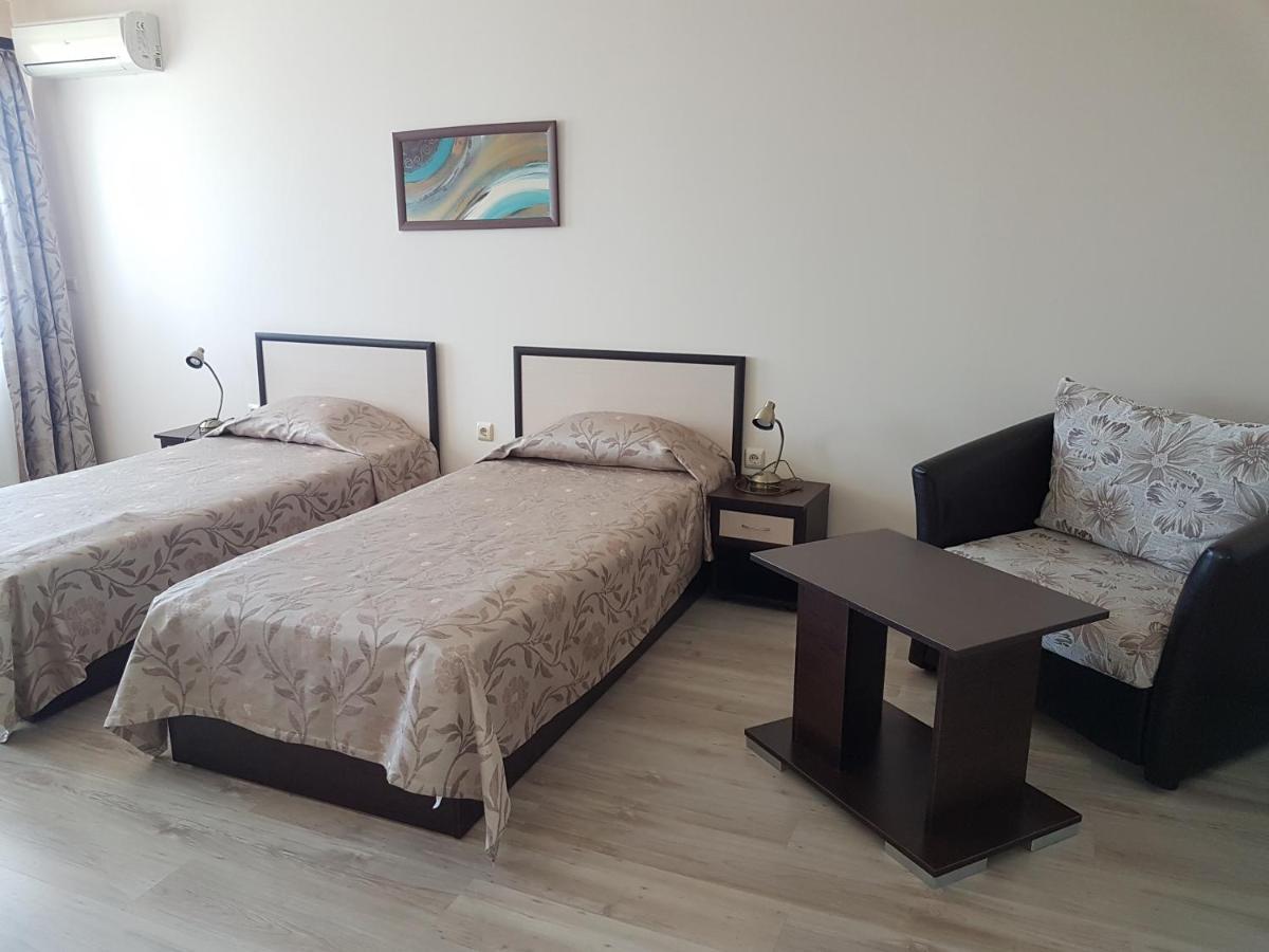 Family Hotel Venera Kavarna Ngoại thất bức ảnh